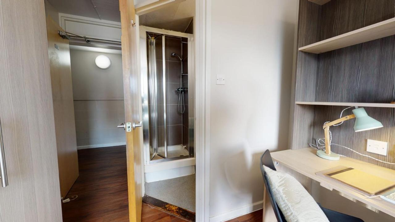 Iq Lambert House Манчестер Экстерьер фото